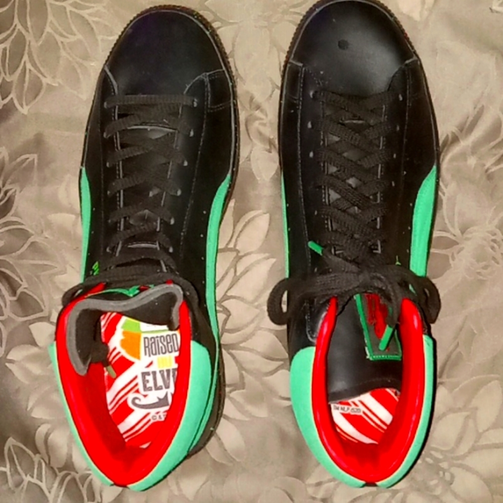 Brand new never worn men's clyde puma mids